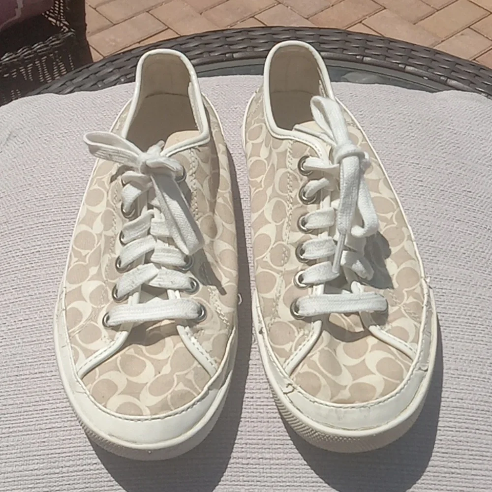 Coach Etta women's canvas tan women's sneakers size 7.5